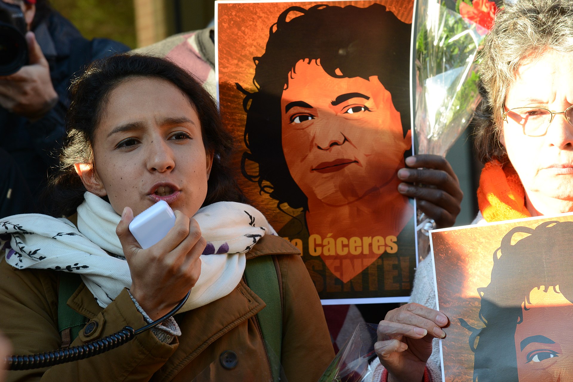 1920px Manifestación Berta Cáceres OAS 5 De Abril De 2016 (1)